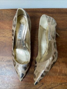 Emy Mack Metallic Gold Leopard-Print Pointed Kitten Heels